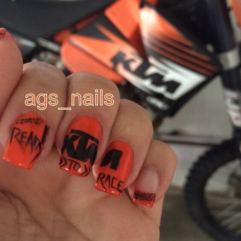 Gel Nails ready to race KTM Ktm Nails, Supercross Nails, Fox Racing Nails, Racing Nails, Ready To Race, Cute Halloween Nails, Nail Blue, Inspired Nails, Oval Nails