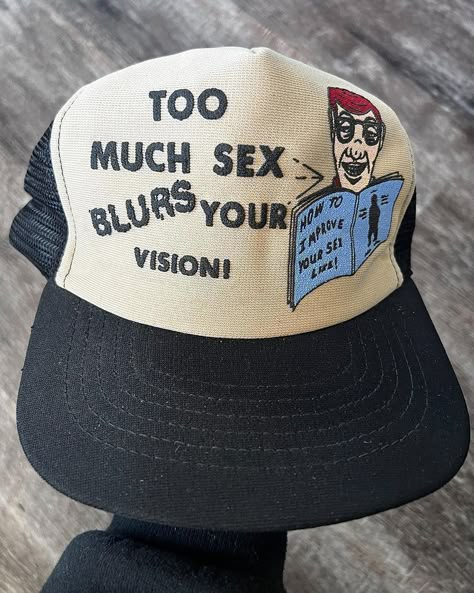 Custom Fitted Hats, Black Men Fashion Urban, Dope Hats, Hat Aesthetic, T Shirt Logo Design, Custom Trucker Hats, Shirt Logo Design, Tshirt Design Inspiration, Vintage Cap