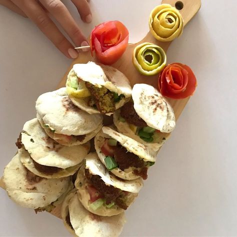 Batoul Alqassem on Instagram: “Mini falafel sandwiches 🥙 😍 these tiny sandwiches make the best finger food when it comes to hosting a party or just lady’s night in 💃🏻🎉 I…” Mini Falafel, Tiny Sandwiches, Falafel Sandwich, Hosting A Party, Mini Sandwiches, Ladies Night, Host A Party, Finger Food, Summer Camp