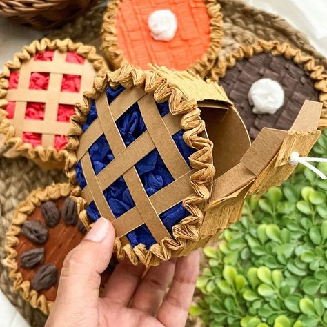 Best Ideas for a Cutie Pie Baby Shower Pie Party Ideas, Pie Birthday, Pie Decoration, Pie Party, Kindergarten Art Projects, Thanksgiving Crafts For Kids, Sweet Ideas, Kindergarten Art, Homemade Pie