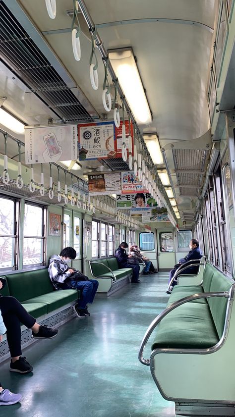 Anime Subway, Subway Reference Photo, Train Journey Photography, Crowded Street Aesthetic, Tokyo Subway Aesthetic, Tokyo Train Aesthetic, Japanese Subway Aesthetic, Subway Train Aesthetic, Japan Subway Aesthetic