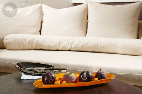 Couch and fruit platter Welcome Amenities, Fruit Platter, Orange Fruit, Plate Design, Hotel Room, Fruit Bowl, Presentation Design, Goa, Hotels Room