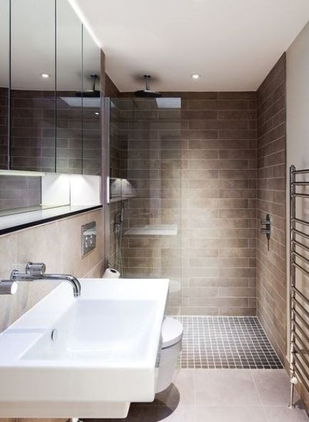 Rectangular Bathroom Layout, Narrow Bathroom Layout, Long Narrow Bathroom, Narrow Bathroom Designs, Small Shower Room, Small Bathroom Layout, Bathroom Layouts, Modern Bathroom Tile, Narrow Bathroom