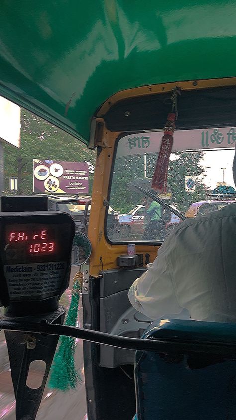 #rains #baarish #mumbai #auto #rickshaw #pinterest #aesthetic #mumbai Mumbai Auto Rickshaw, Mumbai Rain, Aesthetic Mumbai, Auto Rickshaw, Rain Aesthetic, Mumbai City, Outfit Check, Photography Aesthetic, Pinterest Aesthetic