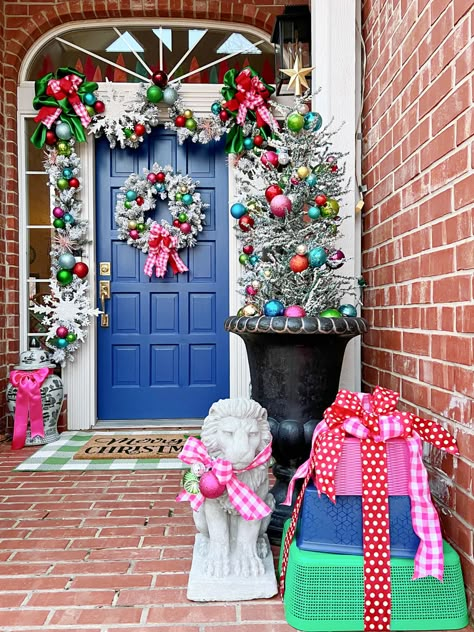 2023 CHRISTMAS HOME TOUR || PORCH AND ENTRY | Dimples and Tangles January Front Porch Ideas, Christmas Decorations Entryway, Entryway Christmas Decorations, Christmas Decorations Colorful, Front Porch Christmas Decorations, Porch Christmas Decorations, Christmas Traditions Around The World, Flocked Wreath, Christmas Exterior