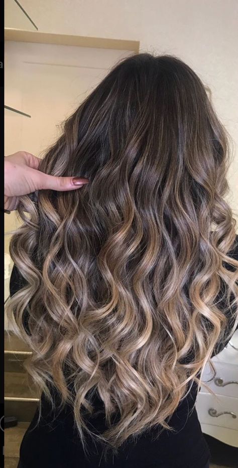 Balage Highlights Brunette, Balage Highlights On Dark Hair, Beleyage Blonde, Balyage Long Hair Brunettes Dark Blonde, Bayalage Brunette Blonde Ombre, Full Bayalage Brunette Long Hair, Highlights From The Roots, Long Bayalage Hair, Bronde Balayage On Black Hair