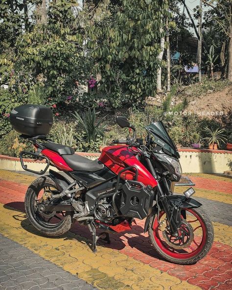 Bajaj Pulsar NS200 Neatly Modified for Long-Distance Touring Ns 160 Modified, Ns200 Modified, Ns 200 Modified, Pulsar Ns 200, Pulsar 150, Pulsar 200, Pulsar 200ns, Motor Trail, Tony And Pepper