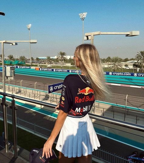 F1 Girlfriends Outfits, Race Event Outfit, Austin Gp Outfits, Red Bull F1 Outfit, F1 Gp Outfit, F1 Austin Outfit, Red Bull Jacket Outfit, Miami Grand Prix F1 Outfit, Racing Outfit Aesthetic