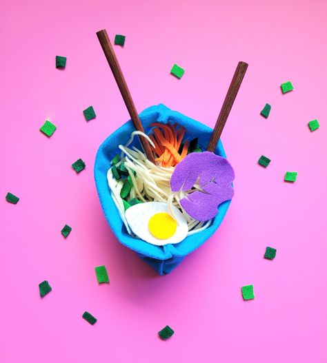 Create a beautiful and fun play food craft! Felt Ramen!! Homeschool Units, 2024 Creative, Prek Crafts, Using Chopsticks, Club Activities, Felted Bowls, Food Sculpture, Sushi Art, Dramatic Play Centers