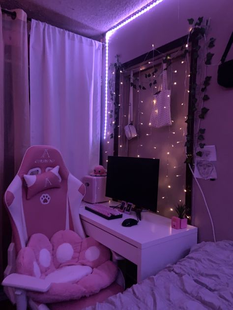 Small Room Gaming Setup, Room Gaming Setup, Gaming Setup Ideas, Bedroom Gaming Room, Room Gaming, Bedroom Gaming, Gamer Room Decor, Video Game Room Design, Bedroom Setup