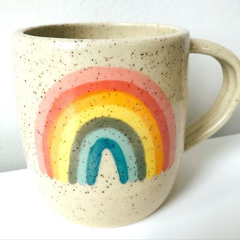 Eye Pottery, Rainbow Ornaments, Clay Mug, Rainbow Mug, Diy Pottery Painting, Speckled Clay, Paint Your Own Pottery, Painted Rainbow, Rainbow Painting