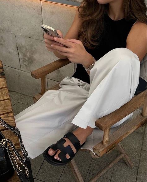 Sandals Outfit, Mode Inspo, Mode Inspiration, Spring Summer Outfits, Elegant Outfit, Outfits Casuales, Classy Outfits, Spring Summer Fashion, Everyday Outfits