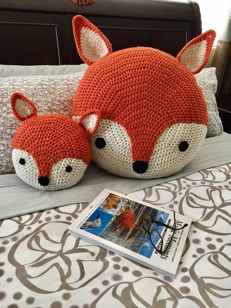 Fuchs Baby, Fox Pillow, Confection Au Crochet, Crochet Pillow Pattern, Crochet Pillows, Knitting Patterns Toys, Crochet Cushions, Crochet Pillow, Crochet Diy