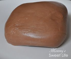 Homemade Fondant, Fondant Recipe, Chocolate Marshmallow, Marshmallow Fondant, Icing Frosting, Gateaux Cake, Honey Cake, Modeling Chocolate, Chocolate Marshmallows