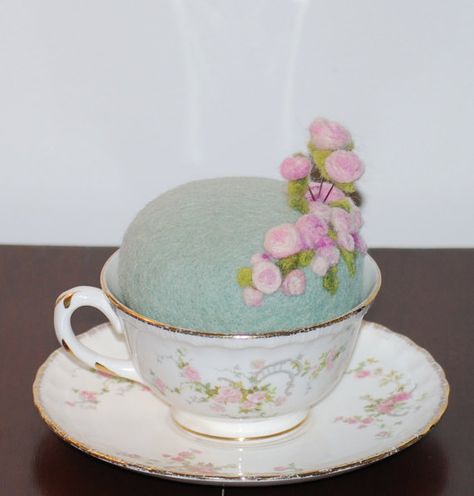 Crocheting Drawing, Pin Cushion Ideas, Diy Pin Cushion, Felt Pincushions, Rosy Posy, Tea Cup Art, Princess Pattern, Cushion Ideas, Diy Cups