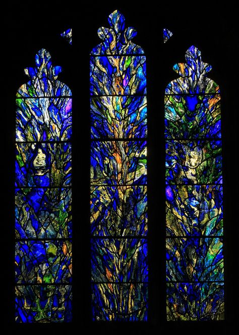 Stained Glass Windows Church, Stained Glass Church, Gothic Cathedrals, Church Windows, Art Deco Home, Art Stained, Gorgeous Glass, Stained Glass Window, Stained Glass Patterns