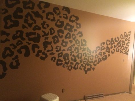 Paint Leopard Print, Leopard Print Painted Wall, Cheetah Print Painted Wall, Diy Leopard Print, Cheetah Print Walls, Leopard Print Wall, Leopard Print Wall Art, Remodeling Hacks, Fox Den