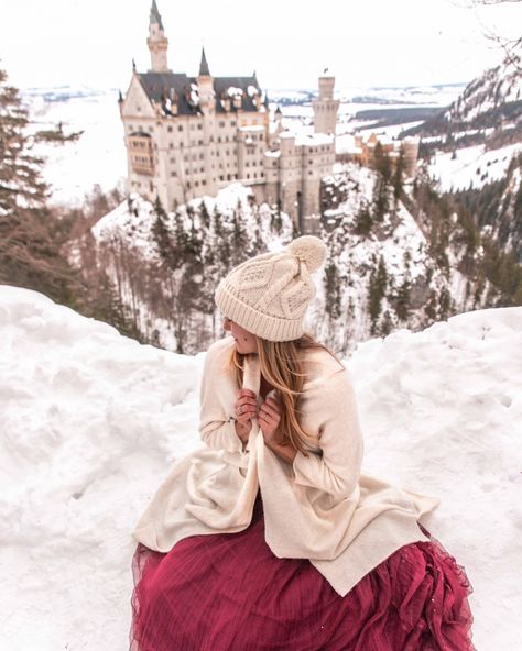 Flowy Ball Gown, Romantic Candle Light Dinner, Snow Time, Romantic Candles, Neuschwanstein Castle, Trendy Outfits Winter, My Prince Charming, Disney Castle, Beautiful Castles