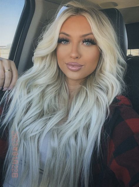 Bright Blonde Hair With Root Smudge, Platinum Blonde Extensions, Platimun Blonde Hair, Long Icy Blonde Hair, Platinum Blonde Hair With Shadow Root, Icy Platinum Blonde Hair, Long Platinum Blonde Hair, Long Platinum Blonde, Blonde Lowlights