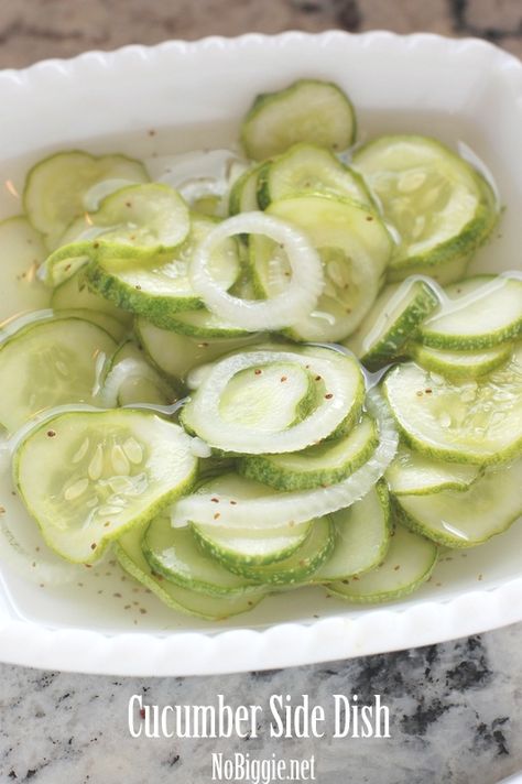 Cucumber Side, Cucumber Onion Salad, Cucumber Diet, Cucumbers And Onions, Cucumber Recipes Salad, Cucumber Recipes, Delicious Vegetables, Garden Recipes, Vegetable Sides