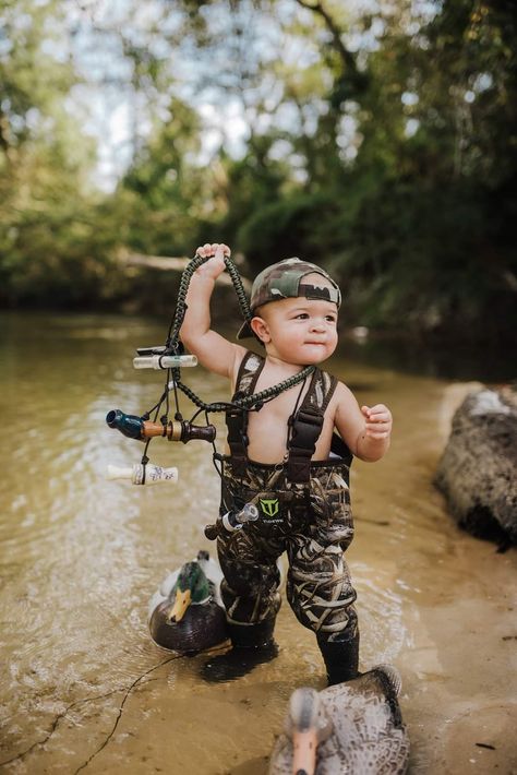 Water Fowl Hunting, Country Baby Pictures, Country Baby Rooms, Western Baby Clothes, Country Baby Boy, Baby Clothes Country, Yee Yee, Cutest Babies, Open Season