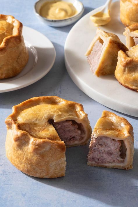 Pork Pie Recipe, Steak And Kidney Pie, Meat Pie Recipe, Hand Raised, Shredded Pork, Pork Pie, Tasty Recipe, Meat Pie, Savory Pie