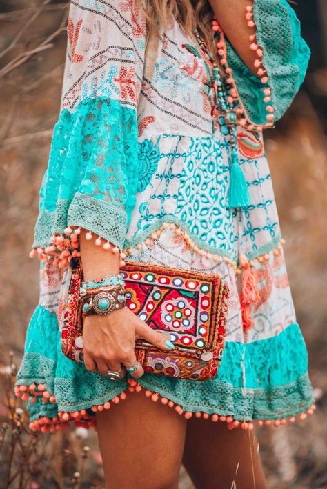 The perfect boho dress you just need to have for your next vacation Moda Hippie, Look Boho Chic, Boho Chique, Boho Styl, Estilo Hippy, Mode Hippie, Blue Dress Short, Boho Dresses Long, Stil Boho