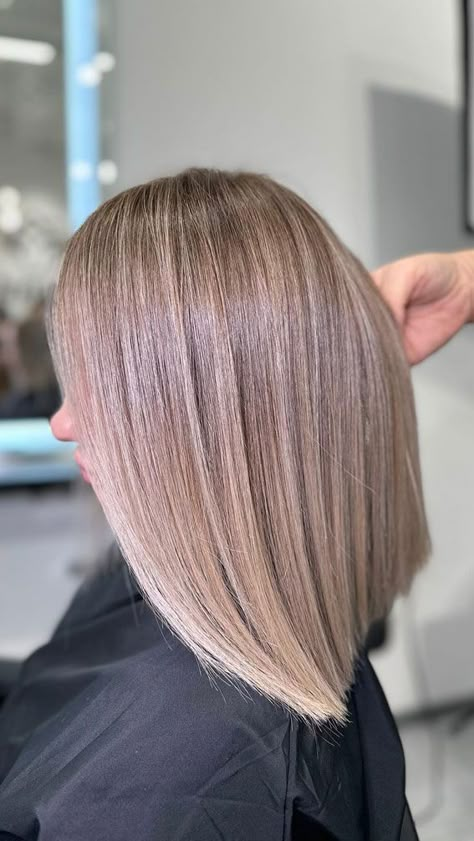 Mushroom Colour Hair, Beige Ash Blonde Hair, Hair Mushroom Blonde, Mushroom Blonde Highlights, Light Mushroom Blonde Hair, Mushroom Blonde Balayage, Mushroom Blonde Hair Color, Mushroom Hair Color, All Over Hair Color