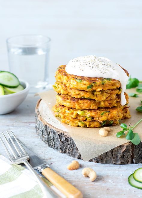 Grated tofu makes surprisingly delicious fritters! These tofu fritters have a hint of curry flavour and are served with quick pickled cucumber, cashews and a sweet chilli yoghurt sauce. Grated Tofu, Vegetarian Fritters, Vegetable Fritters, Yoghurt Sauce, Pickled Cucumber, Leafy Salad, Quick Pickled Cucumbers, Quick Pickled, Fritters Recipe