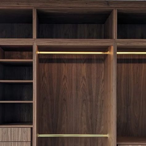 H I L L + H U R L Wardrobes London and surrounding on Instagram: "Walnut never fails to impress. Fitted Wardrobes Hackney  #joinery #ikeareplacement #fittedfurniture #architecture #london #londonhome #kitchen #houzz #dezeen #valchromat #ikea #interiors #interiordesign #designer #customfurniture #wardrobes #cabinetmaker #wallpaper #interiordesigner #furniture #ikeahack #furnituredesign #furnituremaker #floatingshelf #bedroomdesign #wallpapermagazine #design #architect #fittedwardrobe #customwardrobes" Walnut Wardrobe Bedroom, Wood Walk In Closet, Dark Wood Closet, Walnut Closet, Walnut Wardrobe, Walnut Bedroom, Hotel Hoxton, Luxury Wardrobe, Open Wardrobe