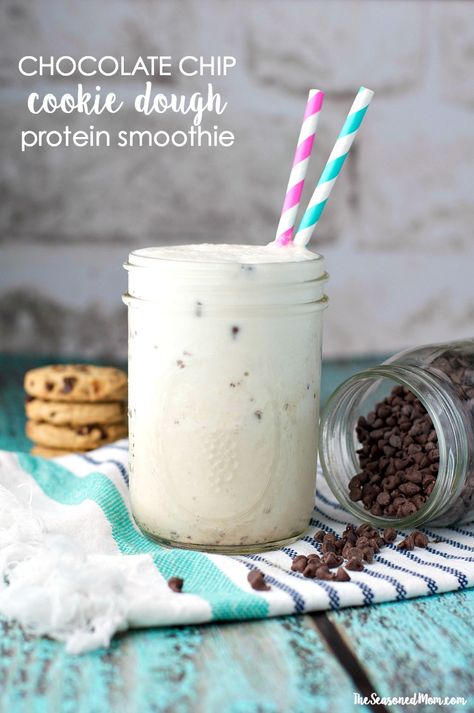 Low Calorie Protein Shake, Healthy Chocolate Chip Cookie Dough, Healthy Chocolate Chip Cookie, Cookie Dough Protein, Low Calorie Protein, Healthy Chocolate Chip Cookies, Protein Smoothies, Protein Shake Smoothie, Healthy Protein Snacks