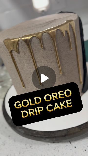 Brianna Collins on Instagram: "Red definitely brought out the Gold in this cake  #cake #cakedesign #cakestyle #dripcake #goldcake #oreo #oreocake #chocolovers #bestoftheday #birthdaycake #cakedecorating #reelitfeelit #trendingreels #explorepage #sweet" Oreo Drip Cake, Cake Reels, Gold Drip Cake, Gold Drip, Red Cake, Gold Cake, Drip Cake, Oreo Cake, Fashion Cakes