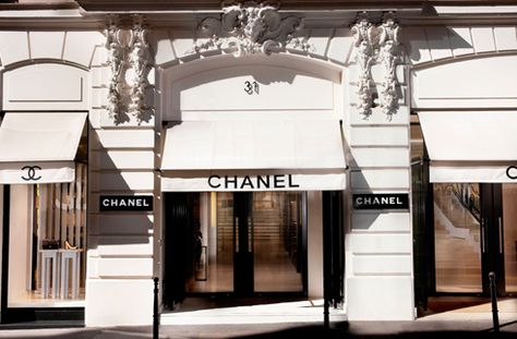 Chanel Headquarters Zimmer Diy, Chanel Boutique, Chanel Store, Gabrielle Chanel, W Hotel, French Culture, Shop Front, Chanel Paris, Facades