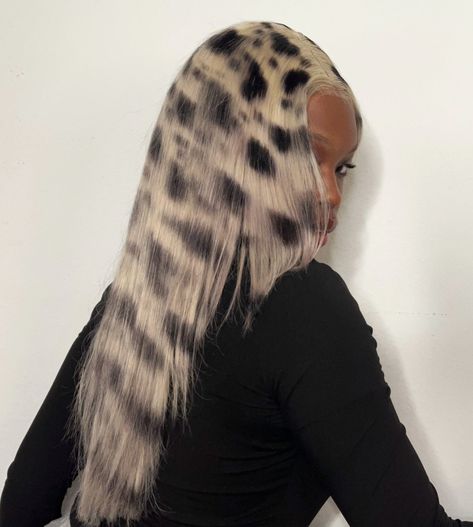 teja (@afroblv) on X Blonde Roots Black Hair, Black Hair Curly, Animal Print Hair, Leopard Print Hair, Frontal Wig Hairstyles, Beautiful Black Hair, Blonde Roots, Wella Hair, Dalmatian Print