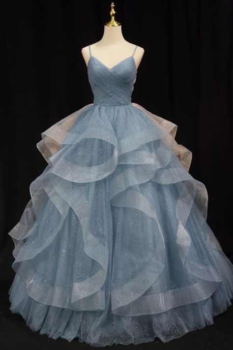 Prom Dresses Puffy, Junk Couture, Birthday Gowns, Layers Skirt, Puffy Prom Dresses, Girl Hacks, डिजाइनर कपड़े, Blue Ball Gown, Blue Ball Gowns