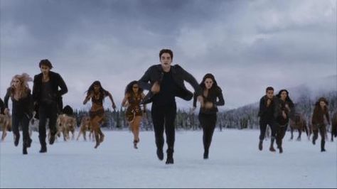 Breaking Dawn Movie, Jacob And Renesmee, Book Rebinding, Twilight Scenes, Father And Girl, Twilight Breaking Dawn, Breaking Dawn Part 2, Twilight Series, Twilight Movie