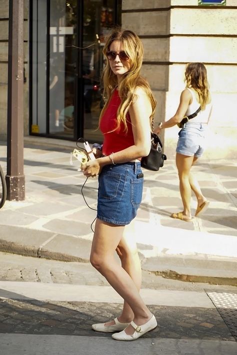 Lana Del Rey Is Playing The Archetypal French Girl In Paris | British Vogue Lana Del Rey Outfits, Girl In Paris, Leeds Festival, Sparkle Jump Rope Queen, Lana Rey, Red Tank Top, Lana Del Ray, Red Tank Tops, Red Tank