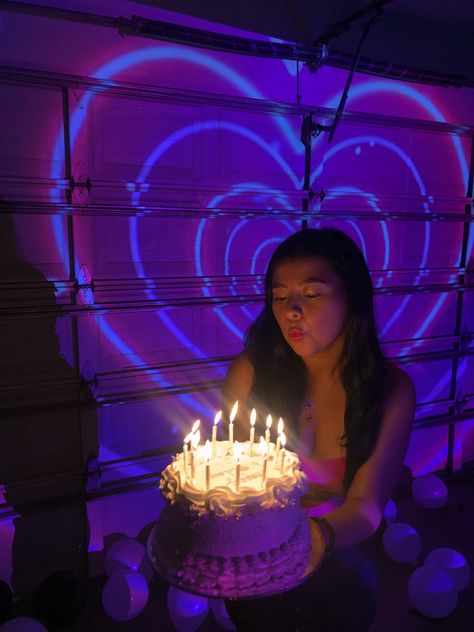 Birthday Cake Aesthetic Photoshoot, Projector Bday Photoshoot, Neon Cake Aesthetic, Bday Cake Ideas Aesthetic, Birthday Cake Ideas Aesthetic 15, 16 Bday Cake Aesthetic, Birthday Projector Photoshoot, 16th Birthday Cake Aesthetic, Aesthetic Bday Cakes