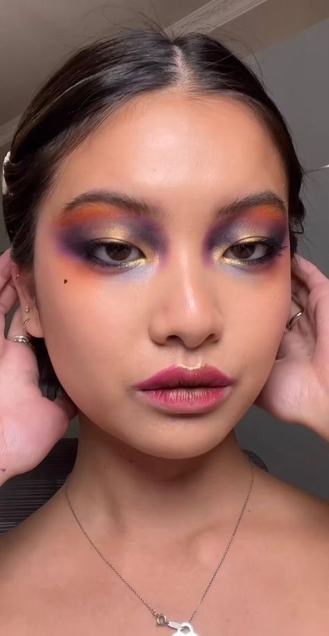 Colourful Smokey Eye, Art Nouveau Makeup, Scifi Makeup, Camp Makeup, Silly Makeup, Maximalist Makeup, Runway Makeup Looks, Whimsical Makeup, Hippie Makeup