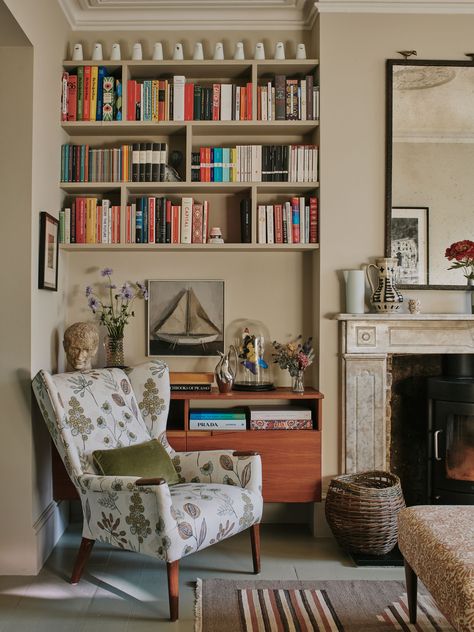 Credenza Dining Room, Alcove Shelves, House Shed, Bedroom Decor Inspiration, Fall Decor Ideas, London House, Dining Room Storage, Declutter Your Home, House Garden