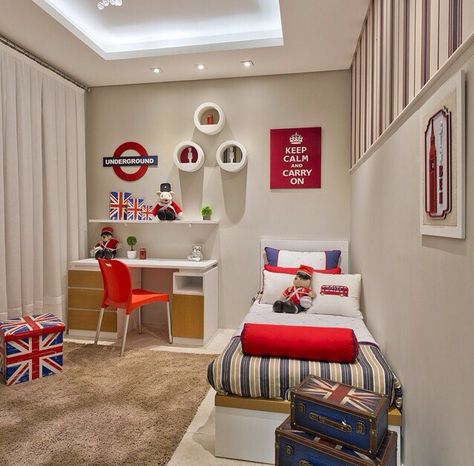 London Bedroom Theme, London Bedroom Ideas, London Room Decor, London Themed Bedroom, British Themed Rooms, British Bedroom, London Decor, London Bedroom, Paris Home Decor