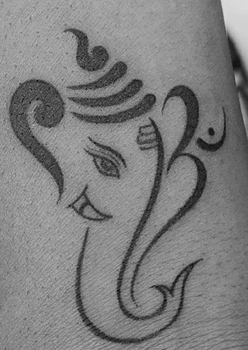 Vinayagar Art Drawing, Pencil Art Drawings Krishna Easy, God Mehndi Designs, Ganesh Ji Sketch Easy, Ganesha Sketch Pencil Easy To Draw, Vinayagar Design, Ganesh Drawing Pencil, Drawing Of Ganesh Ji, Ganesh Ji Pencil Sketch