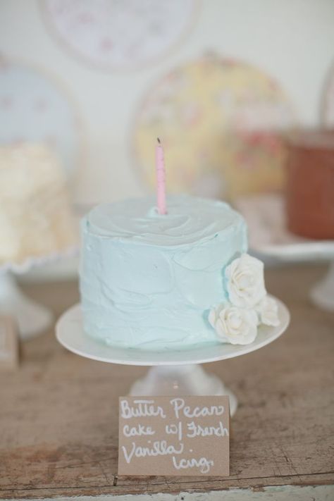 1st birthday girl ideas cake | Shabby Chic First Birthday Party - The Sweetest Occasion | The ... Flower Smash Cake, Blue Smash Cake, Chic Birthday Party, Shabby Chic Birthday, Pastel Cakes, Smash Cakes, Torte Cupcake, Chic Birthday, Birthday Cakes For Women