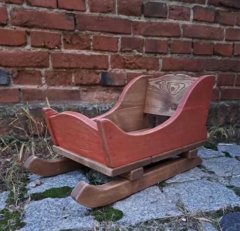 This wooden Santa's Sleigh is a perfect addition to Christmas photography. It is made of wood. It looks beautiful on photos! Size: 23.6 x 13 x 13 in. (60x33x33 cm) Seat dimensions: 15.75 x 10.63 in. (40x27cm) This prop is made to order. The production time is between 3-10 working days. All orders are sent via Fedex/DPD. (All color differences result from different monitor settings) Sleighs Christmas, Diy Sleigh Wood, Christmas Sleighs, Wood Xmas Decorations, Wooden Sled, Wood Sleigh, Wooden Sleigh Christmas Decor, Diy Santa Sleigh, Santa Display Ideas