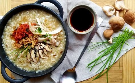 Korean Rice Porridge, Kimchi Recipes, Chicken Porridge, Short Grain Rice, Chicken And Mushroom, Korean Rice, Kimchi Recipe, Rice Porridge, Shiitake Mushrooms