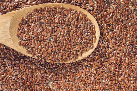 Why You Should Be Eating Flaxseed On A Regular Basis Foods For Heart Health, High Protein Smoothies, Eat This Not That, High Fiber Foods, Fiber Foods, Rich In Protein, Health Eating, Healthy Digestion, Drink Milk