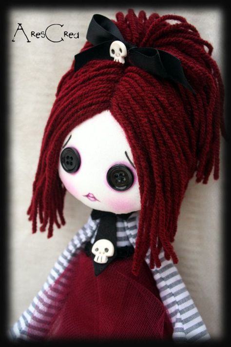 AresCrea: Scarlet Skull Button Eyed Girl Zombie Goth, Zombie Dolls, Sock Dolls, Ugly Dolls, Scary Dolls, Button Eyes, Goth Style, Monster Dolls, Gothic Dolls