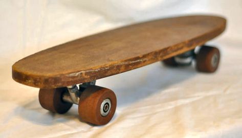 Vintage Wooden Skateboard 1950 Wooden Skateboard, Skateboard Culture, Old School Skateboards, Lemon Grove, 1950s Retro, Bushcraft Camping, Skateboarding, Wooden Toy Car, Handmade Wooden