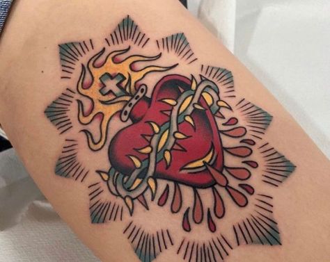 Sacred Heart Tattoos, Tattoo Portfolio, Classic Tattoo, Salamanca, Tattoo Photo, Heart Tattoo, Sacred Heart, Future Tattoos, Flash Tattoo