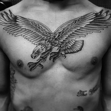 Tattoo Chest Men, Traditional Chest Tattoo, Eagle Chest Tattoo, Traditional Eagle Tattoo, Hawk Tattoo, Tattoo Chest, Pieces Tattoo, Eagle Tattoos, Chest Piece Tattoos